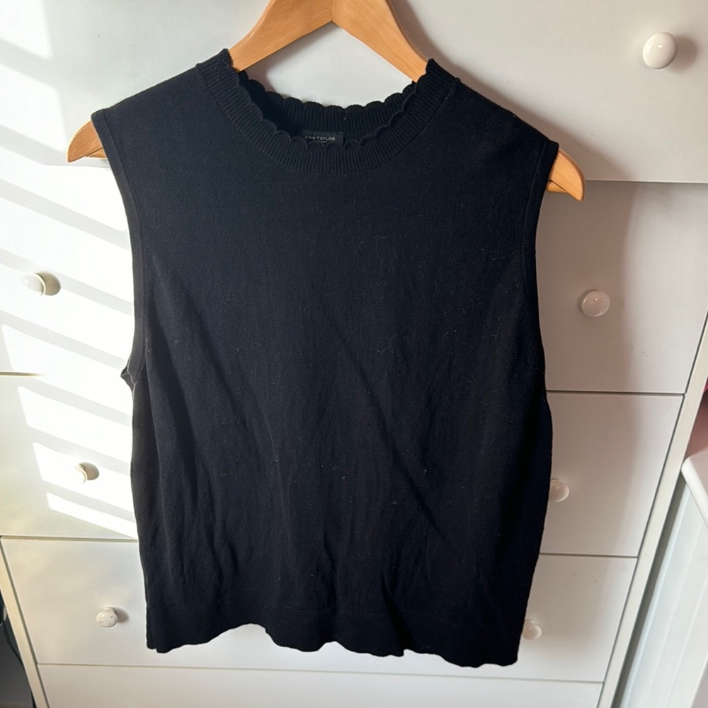 NWOT ANN TAYLOR SWEATER TANK